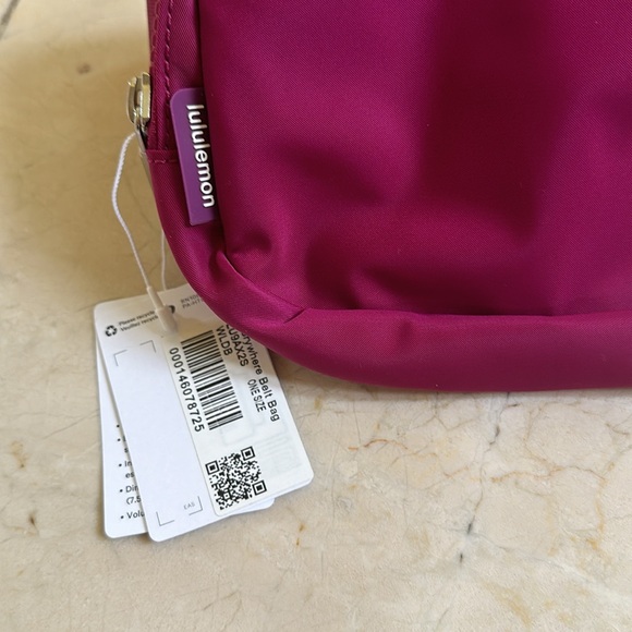 🍋 Lululemon Everywhere Belt Bag in Berry FINAL OFFER - Picture 15 of 16